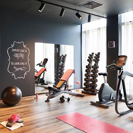 Moxy Edinburgh Airport Hotel Инглистън Екстериор снимка